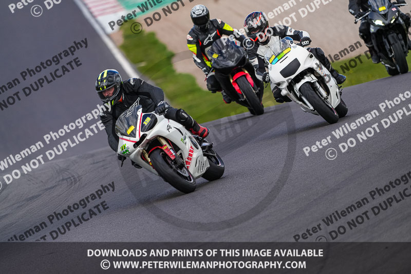 donington no limits trackday;donington park photographs;donington trackday photographs;no limits trackdays;peter wileman photography;trackday digital images;trackday photos